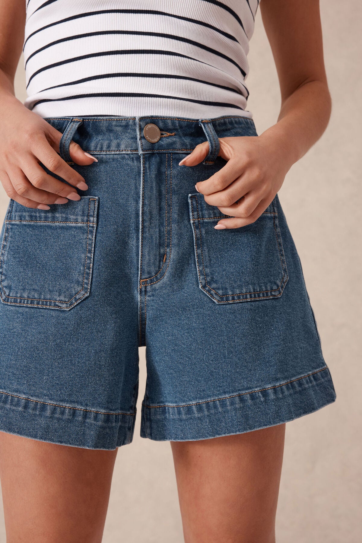 ESTHER DENIM PATCH POCKET SHORT/FRESH INDIGO