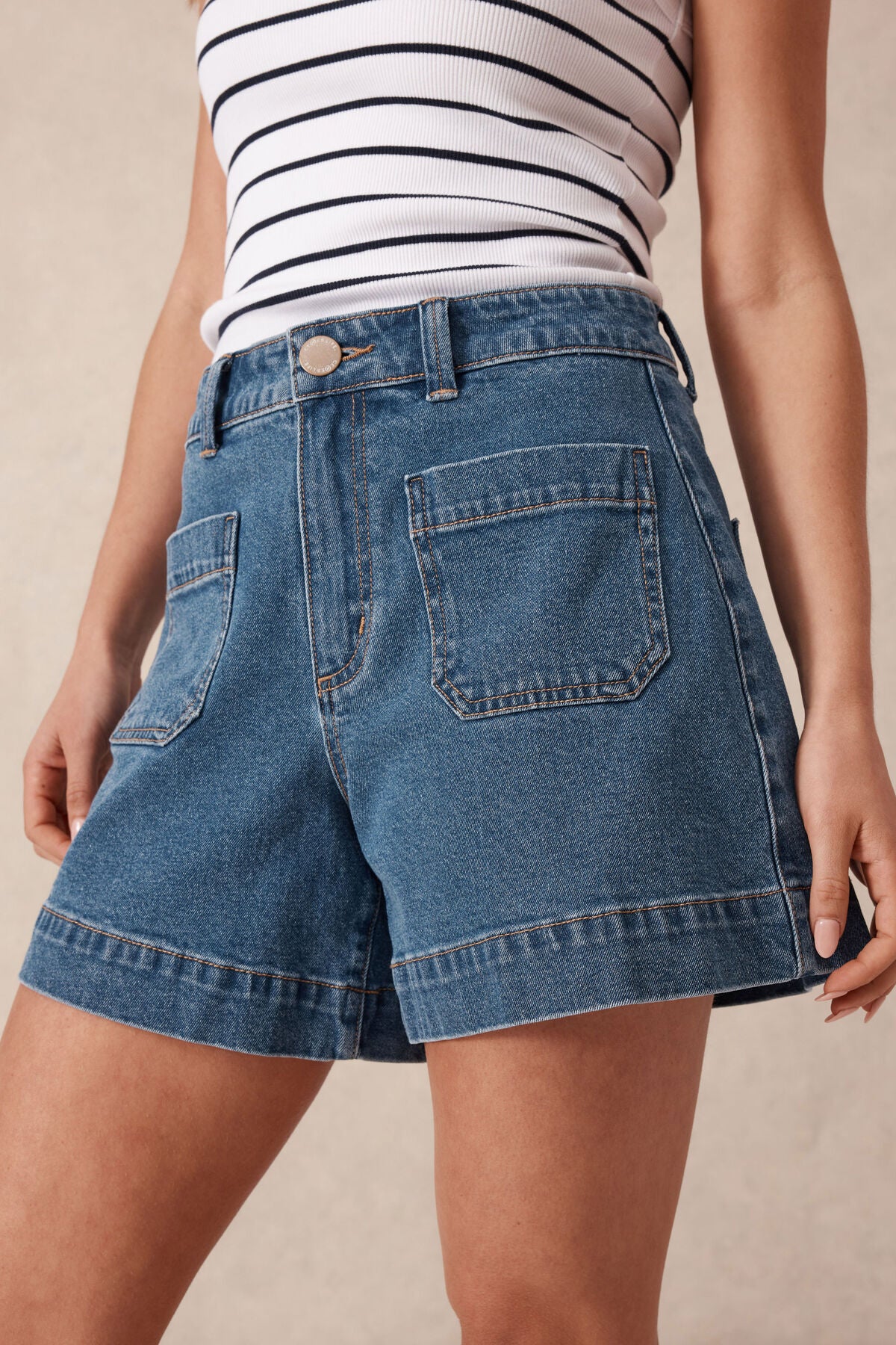 ESTHER DENIM PATCH POCKET SHORT/FRESH INDIGO