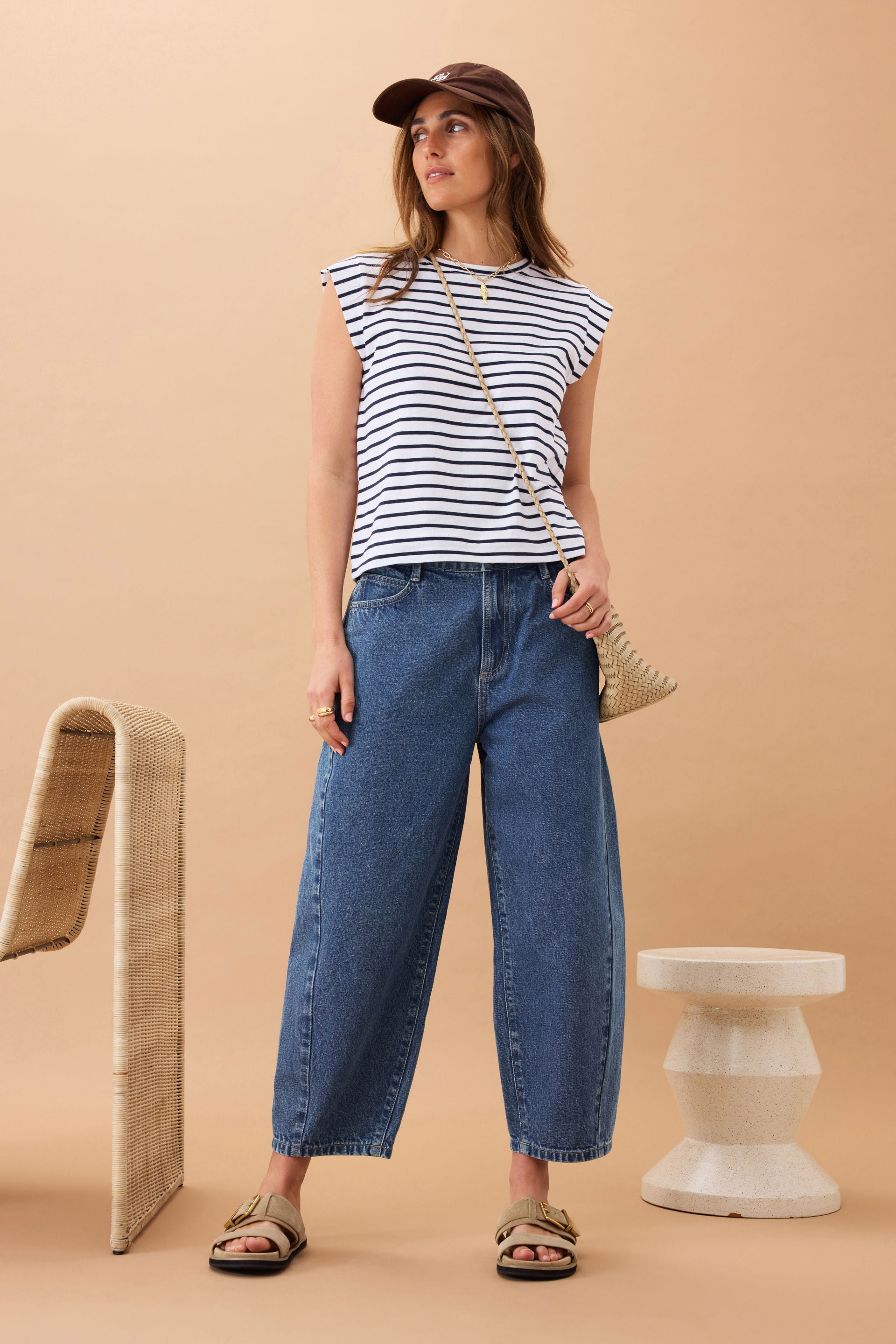 Maggie Tapered Barrel Jean Fresh Indigo