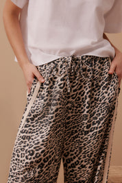 RELAXED DRAWSTRING PANT/LEOPARD LINEN BLEND