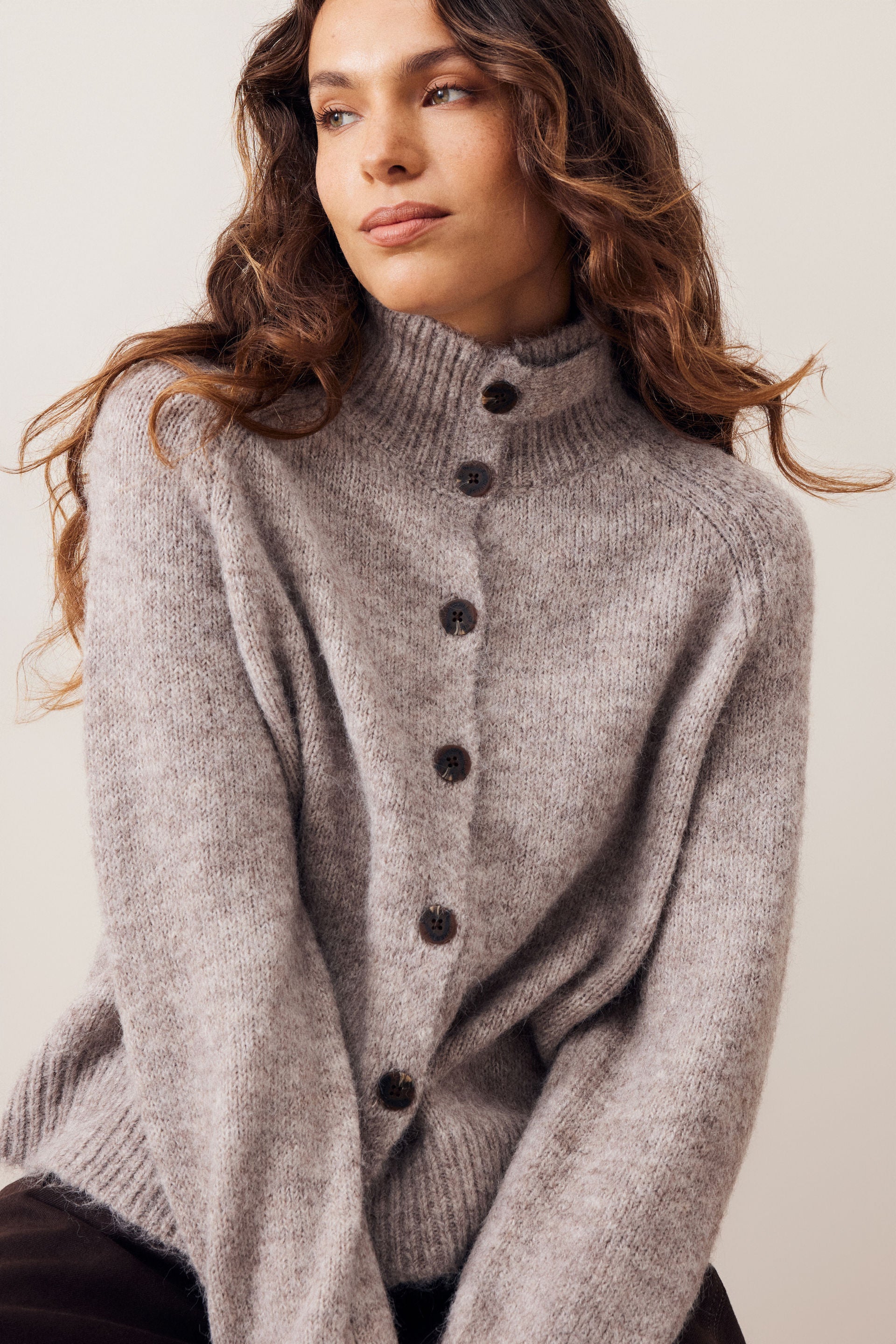 Riley Funnel Neck Tab Cardi/Taupe Marle