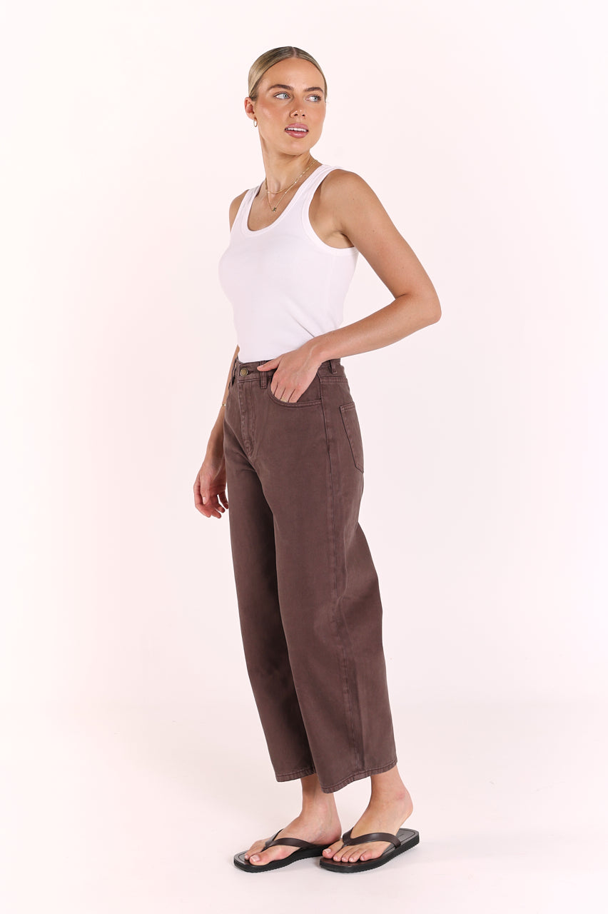 Lola Cropped Barrel Jean - Chocolate