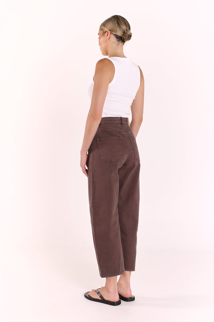 Lola Cropped Barrel Jean - Chocolate