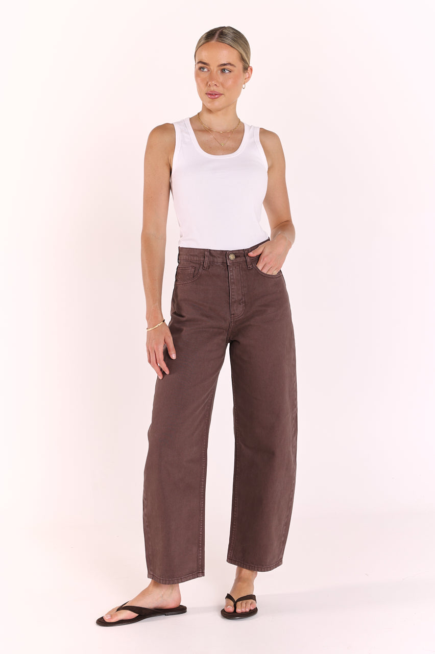 Lola Barrel Jean - Chocolate