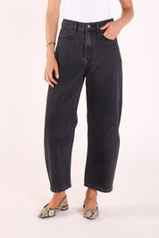 Lola Cropped Barrel Jean - Black
