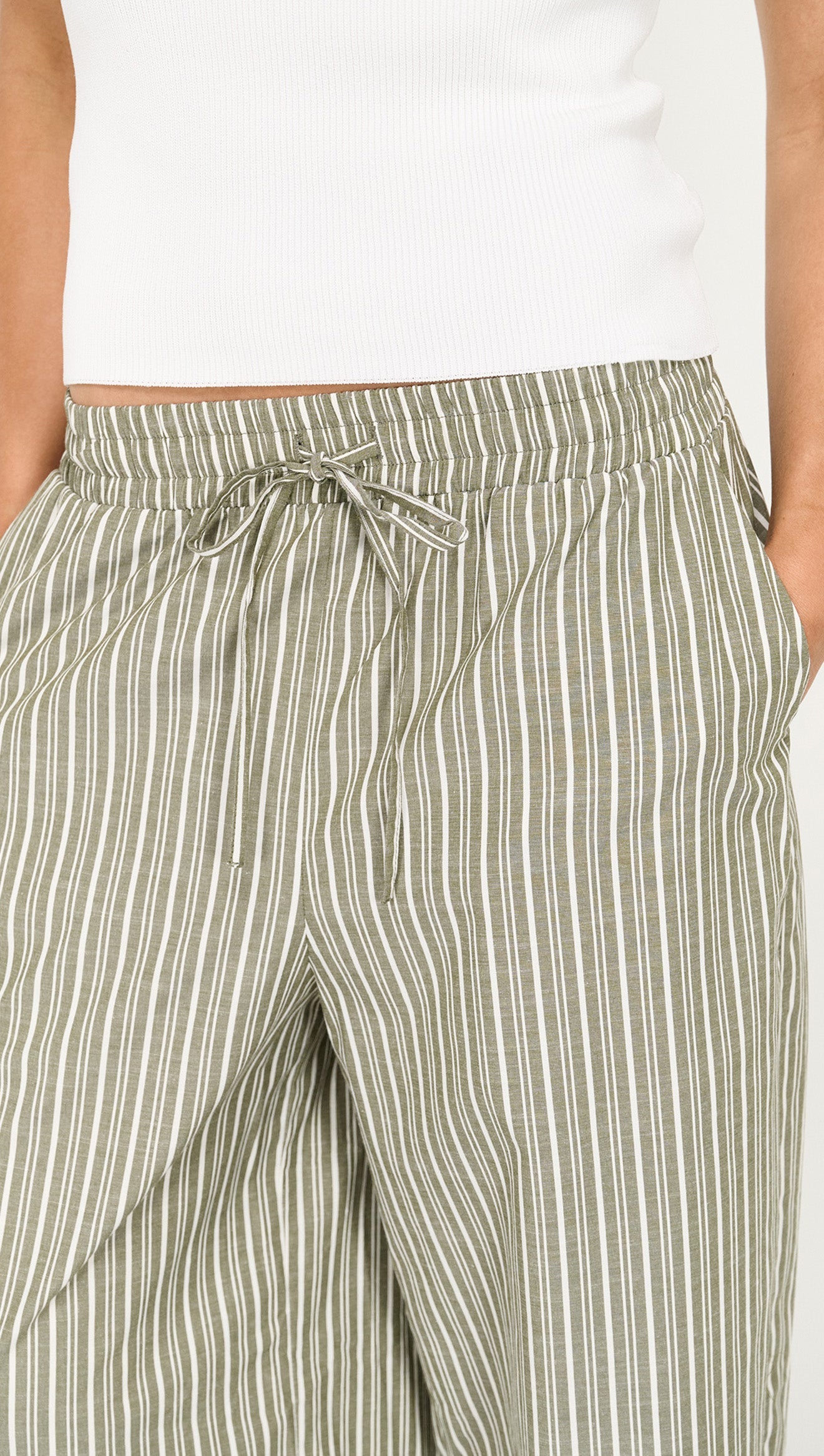 Lisara Relaxed Pant
