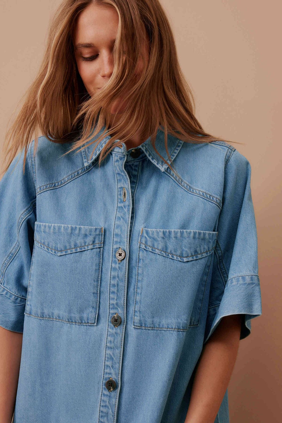 AVA SHORT SLEEVE YOKE DETAIL MINI DRESS/VINTAGE BLUE