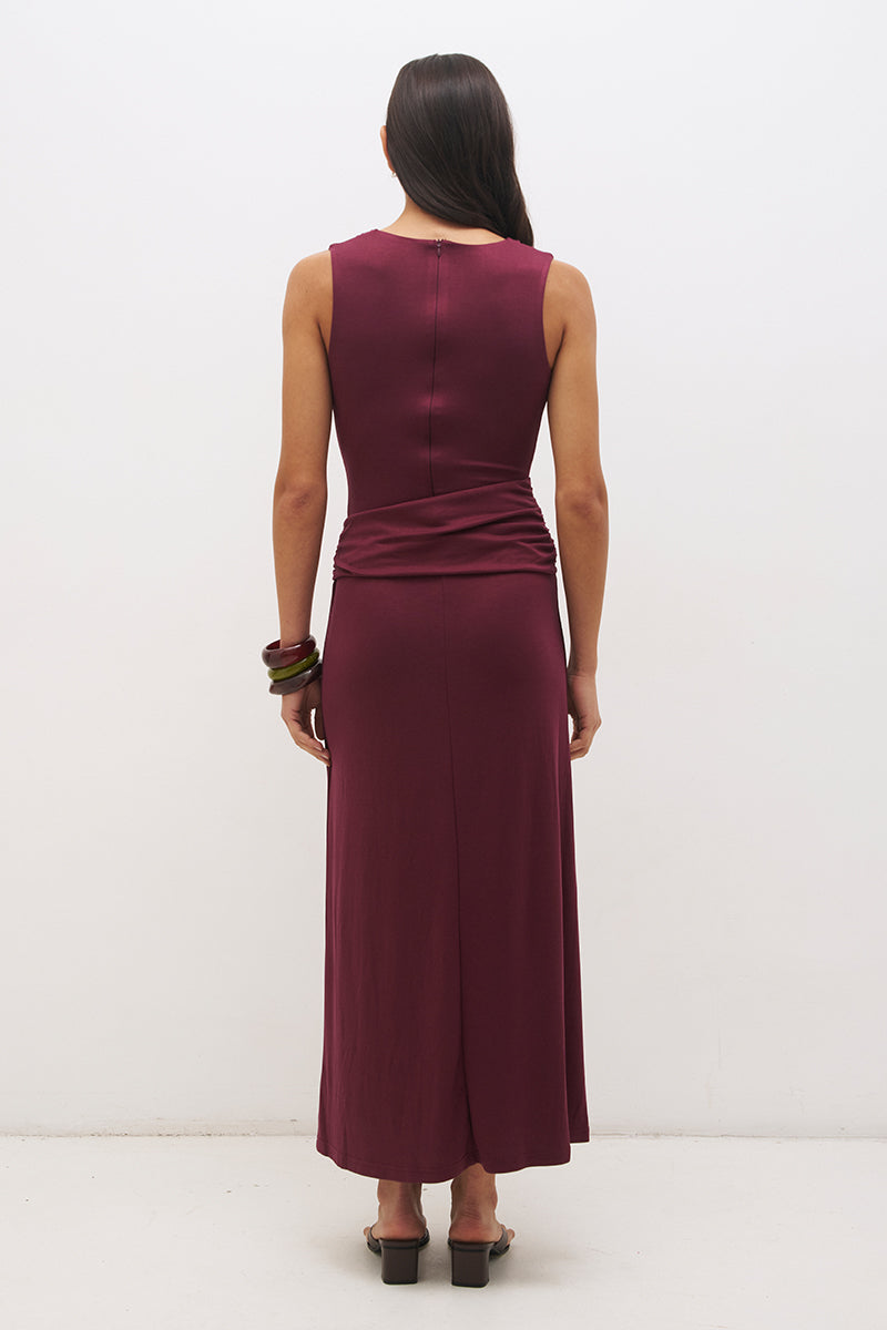 Lova Dress Cherry