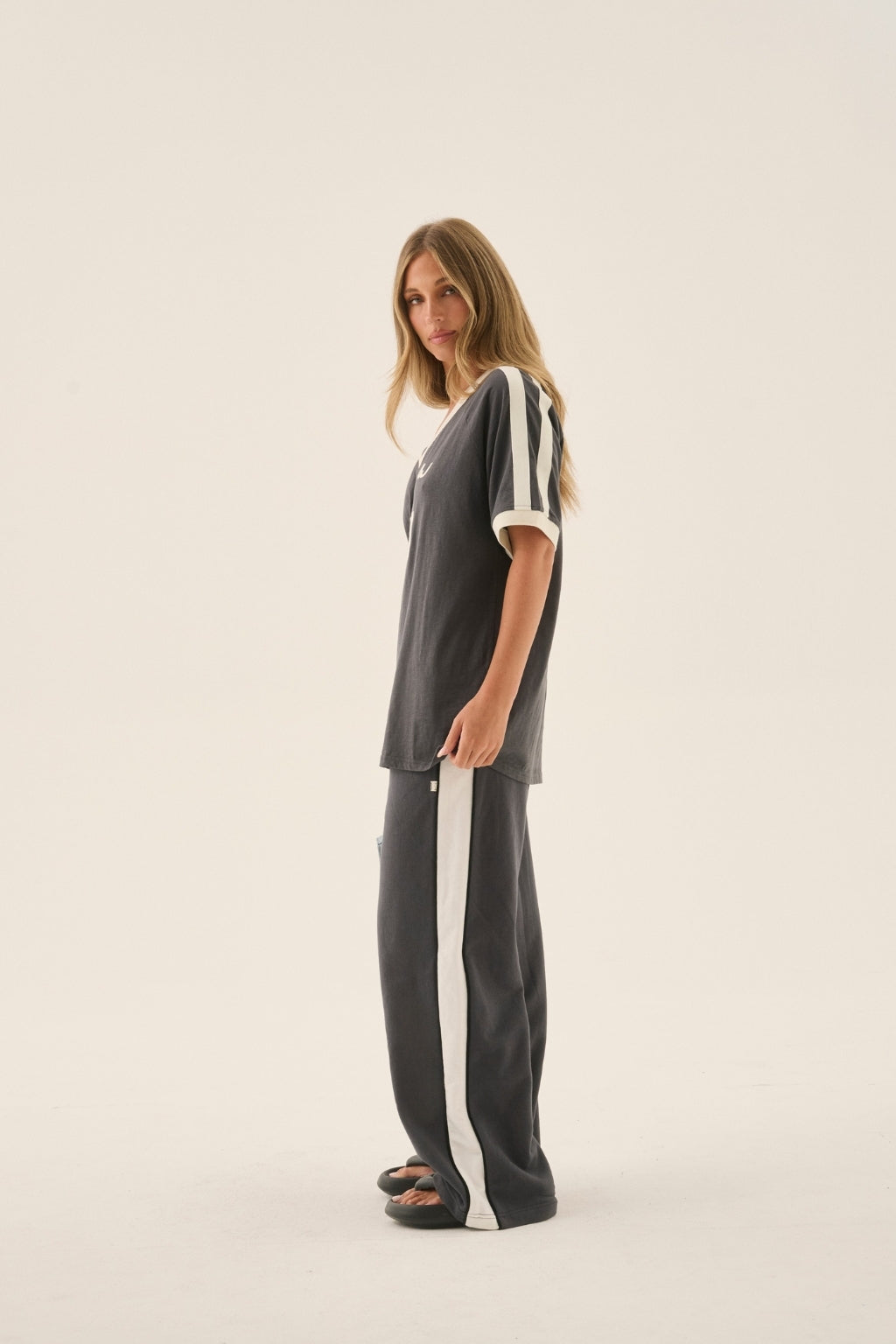 Circuit 75 Tee Washed Black