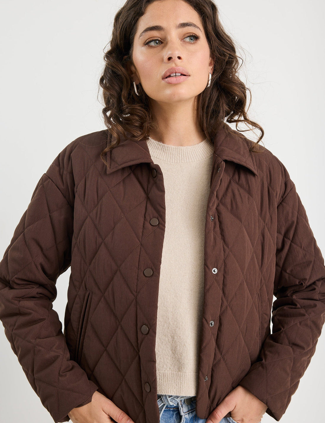 AbsoluteChocolateQuiltedJacket_CampusLightBlueBarrelJean16.jpg