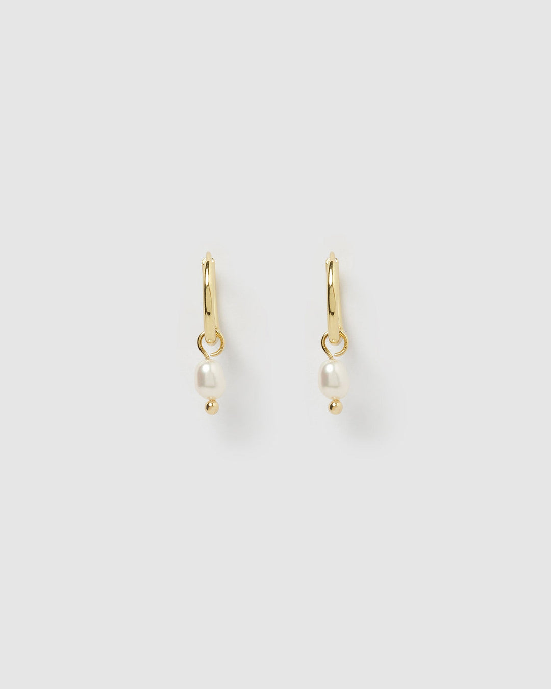 CORDELIA_EARRINGS_GOLD_f7ceb8b4-90c5-4949-af92-72ea760c60db.jpg