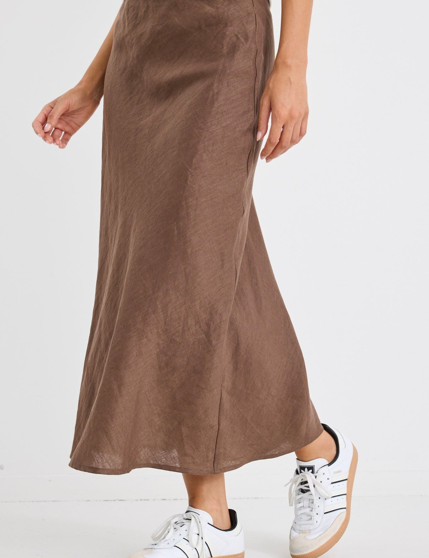 CobbleIvoryTank_BlissChocolateSkirt4_1024x1024_2x_a09858c6-c1cf-44d6-8259-1b835721198e.jpg