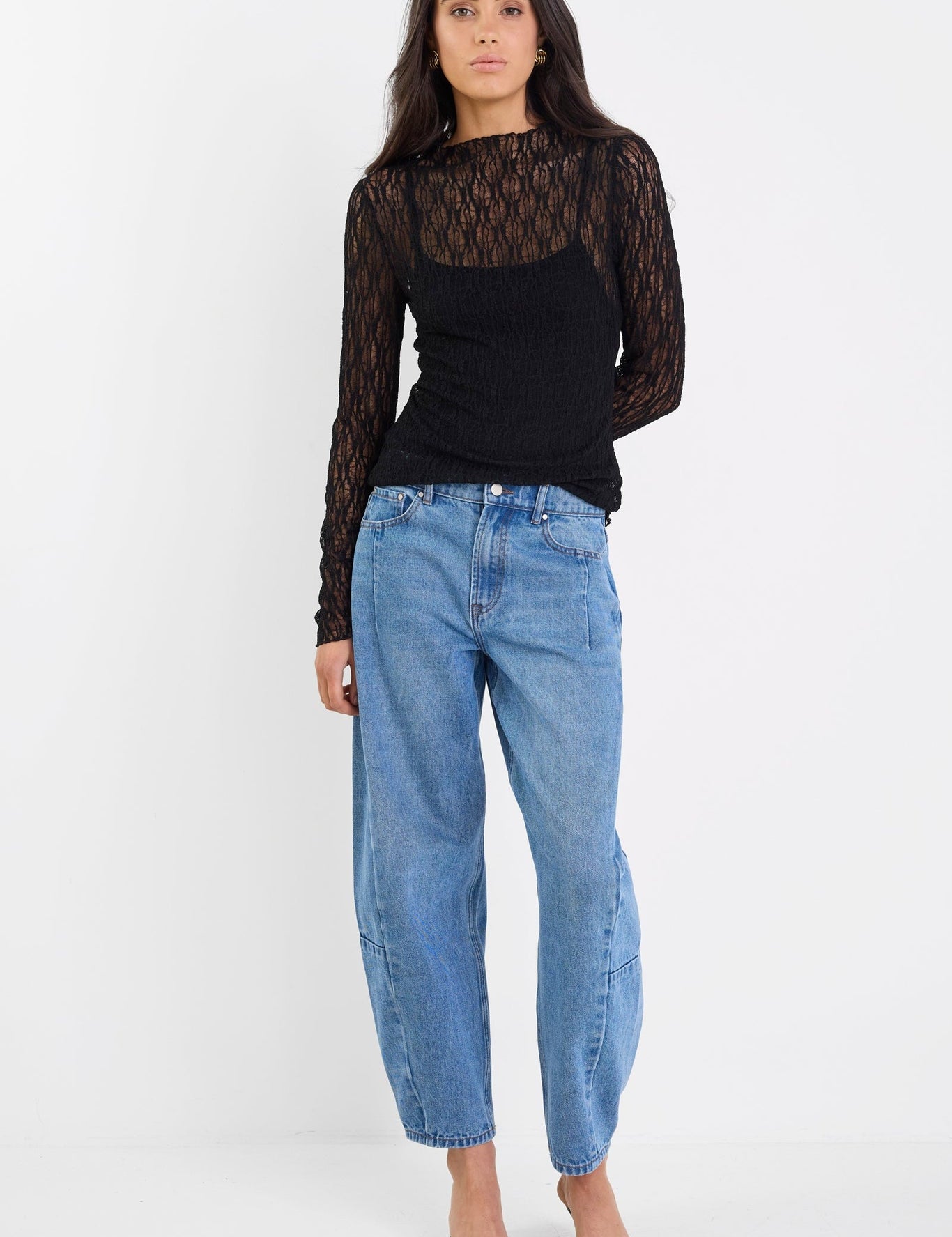 Giving-Black-Lace-Top-_-Graduate-90s-Blue-Barrel-Jean14_1024x1024_2x_207739bb-3455-4178-b8d2-8322095d47e2.jpg