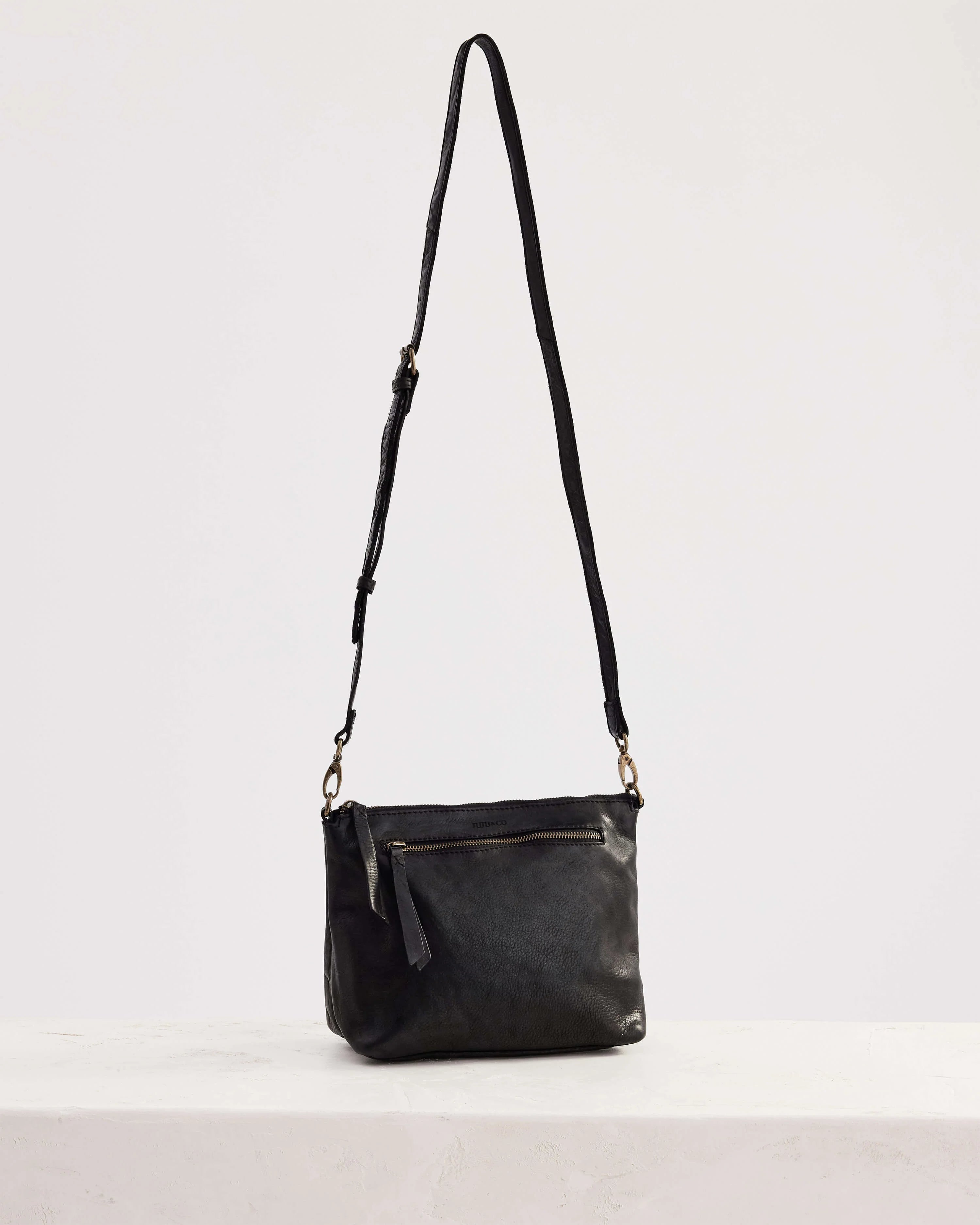 Large Essential Pouch Black