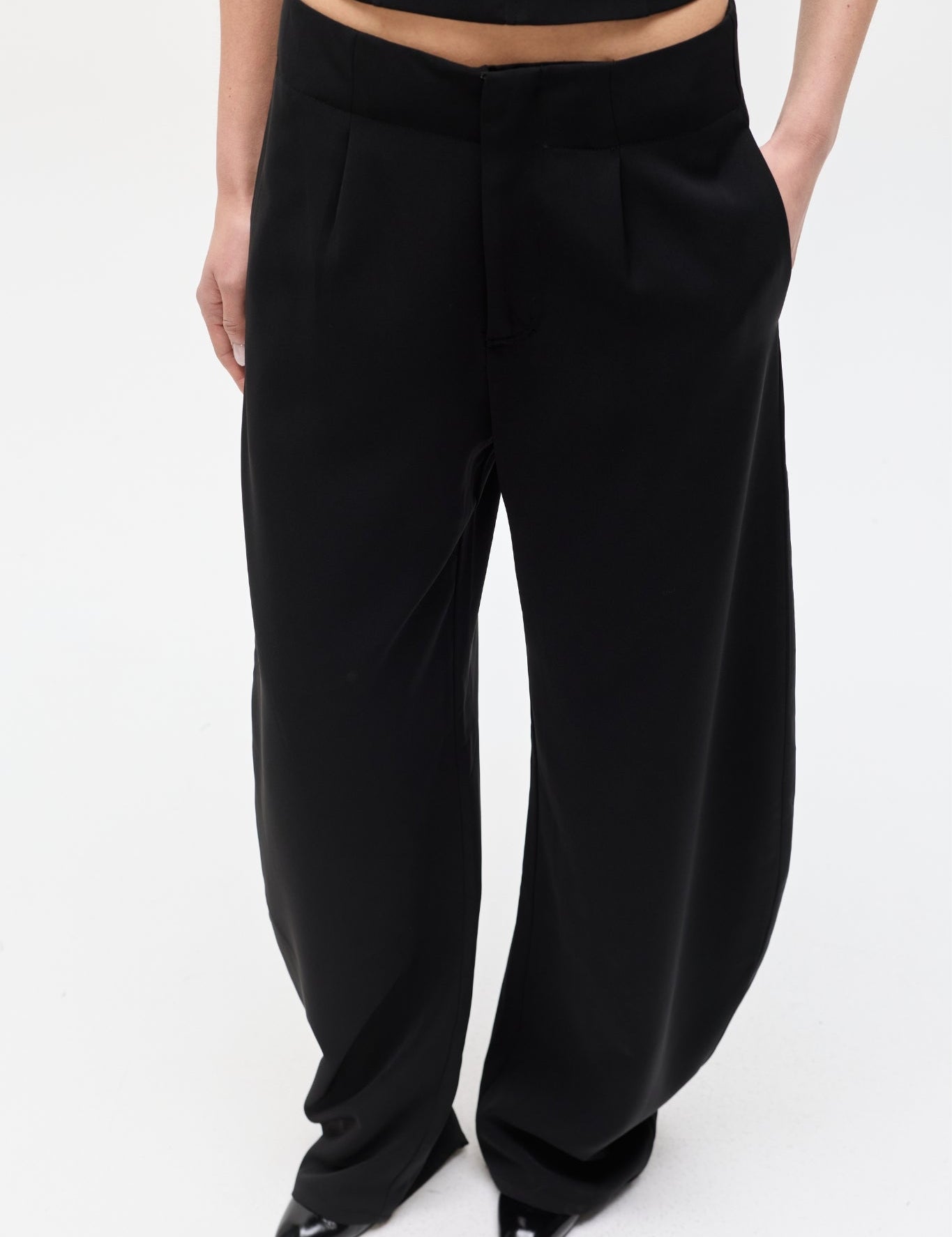 NAVYPANTBLACK3.jpg