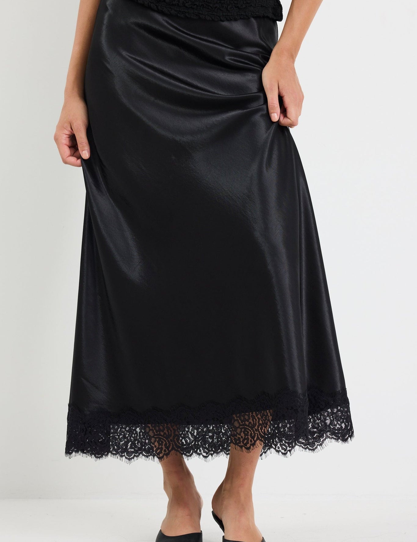 NightlifeBlackLaceTop_MargaritaBlackMaxiSkirt30_1024x1024_2x_8812c929-b8ab-4893-82a4-4ebd4a327754.jpg