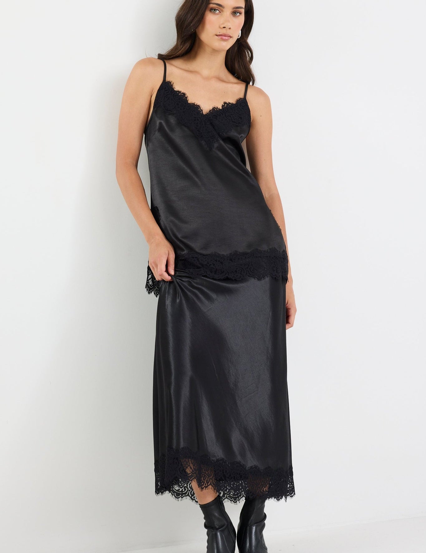 NoirBlackCami_MargaritaBlackMaxiSkirt15_1024x1024_2x_9ccec48f-bb3f-4661-a123-2d215d42894a.jpg