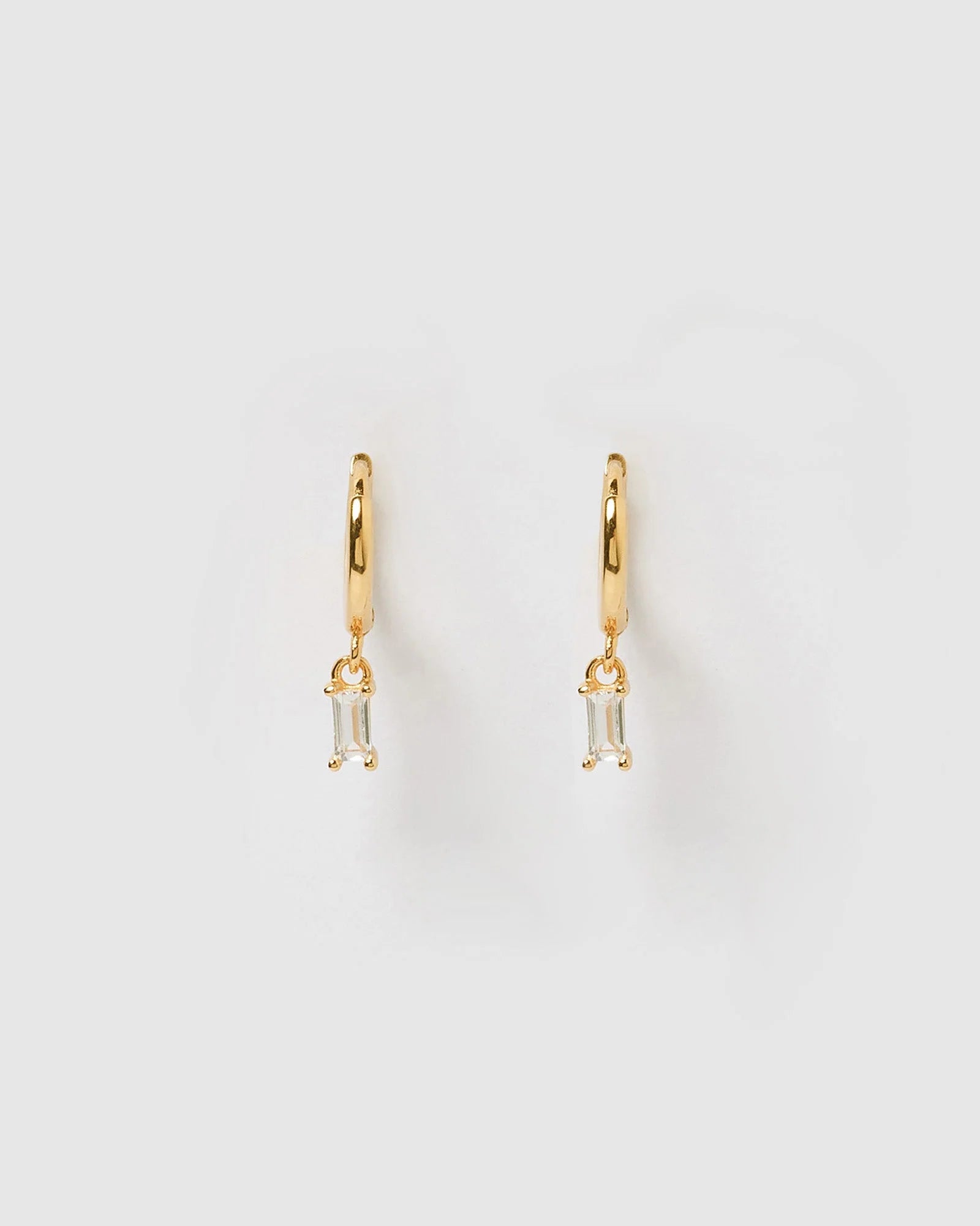 PIP_GOLD_EARRINGS_b1f4b1fb-1160-4e29-a997-ed382216fc95_jpg.webp
