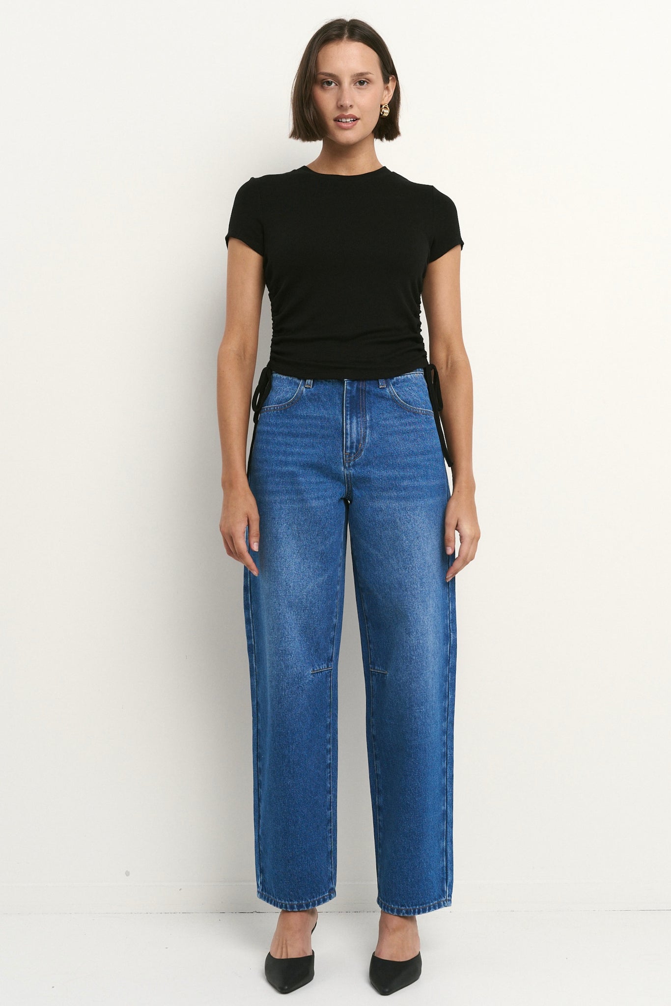 Berlin Signature Blue Mid Barrel Leg Jean