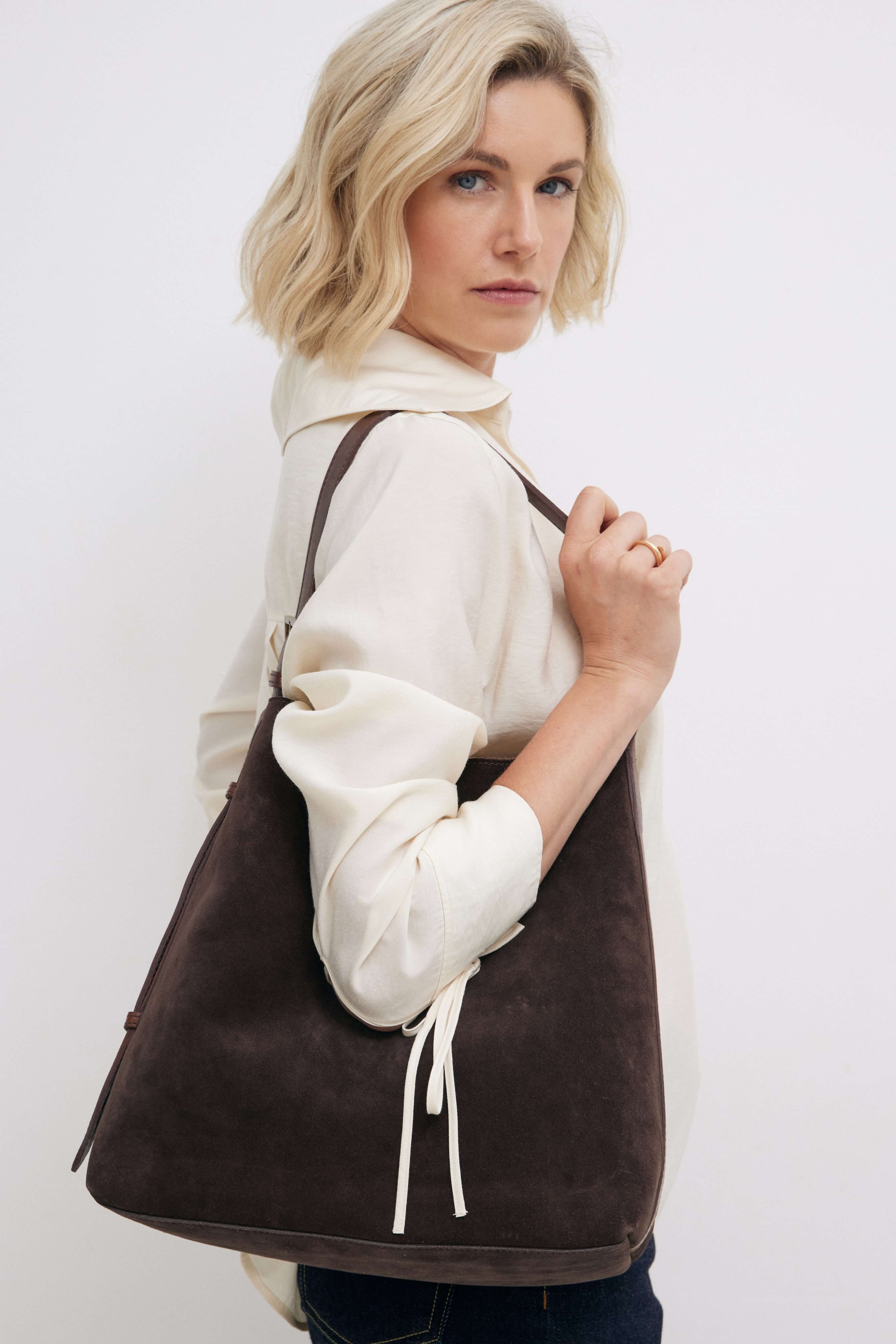 Suede Cabas Tote Chocolate