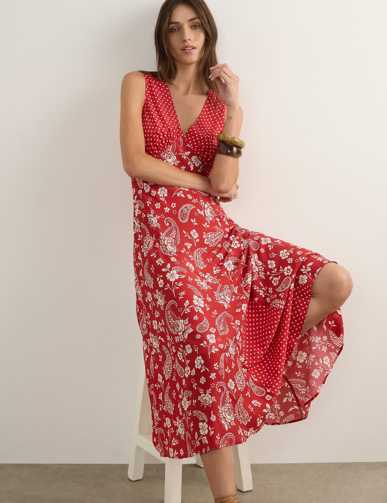 S24-W-DR-26505-RD-26035-AugusteTheLabel-1304_1600x3200_3d22e61c-2a9e-425a-9acd-5a7d80faceed.jpg