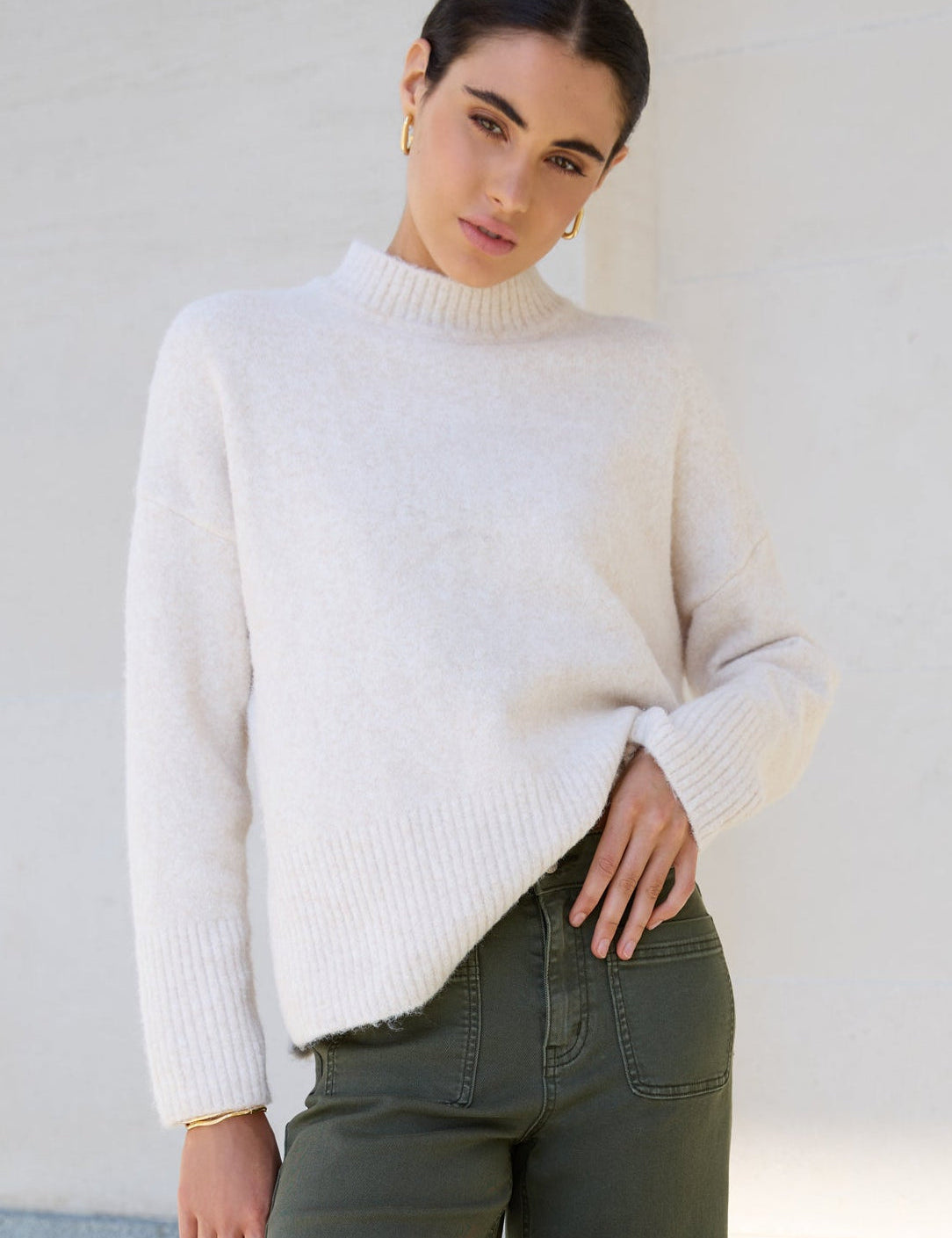 Station-Oat-Marle-Knit-Jumper-_-Zoey-Khaki-Jean4_1024x1024_2x_5e71c6ae-75f6-451b-8426-3ed8bcfa1f9f.jpg
