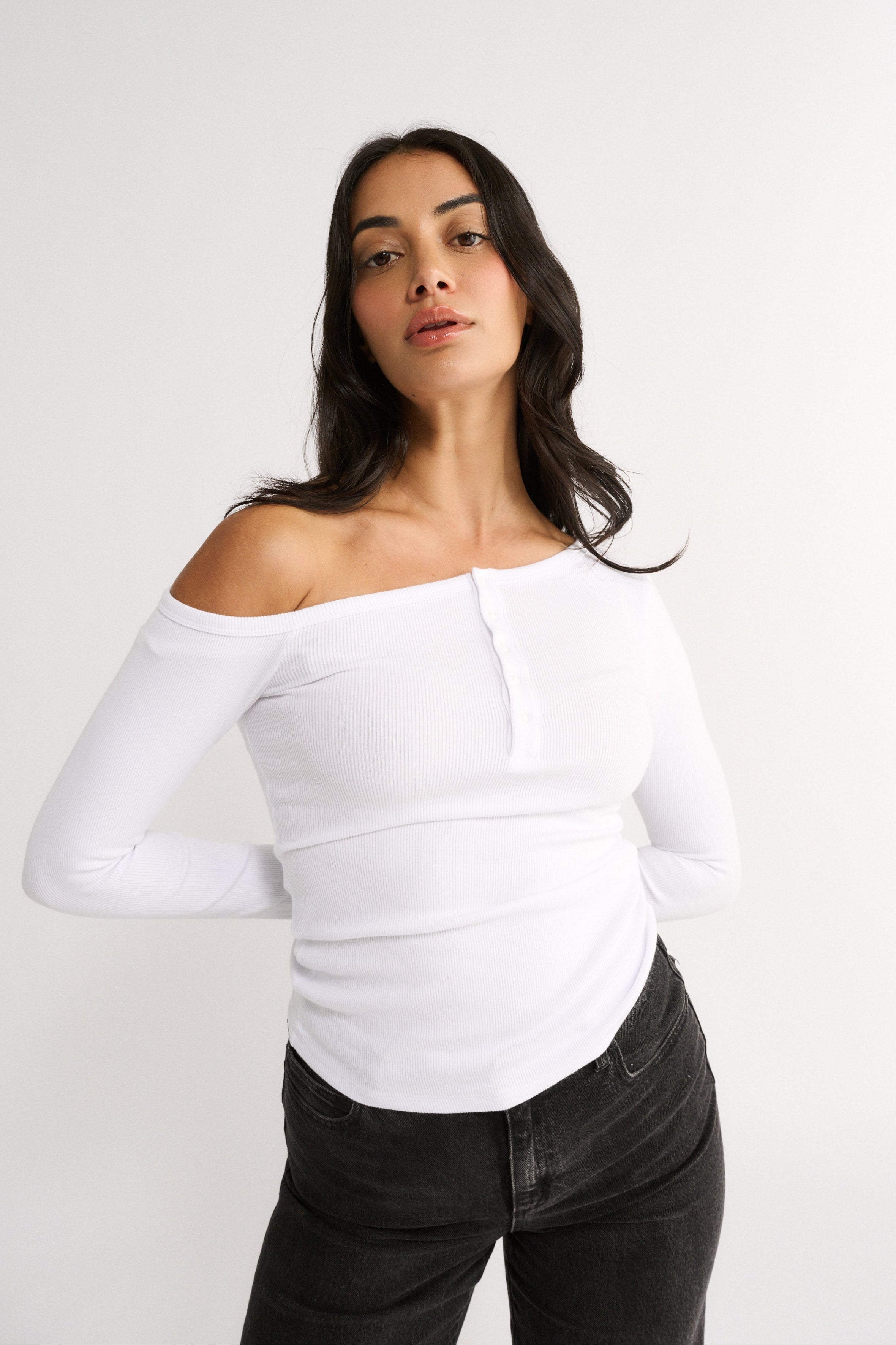Cobie Off-Shoulder Long Sleeve Optic White