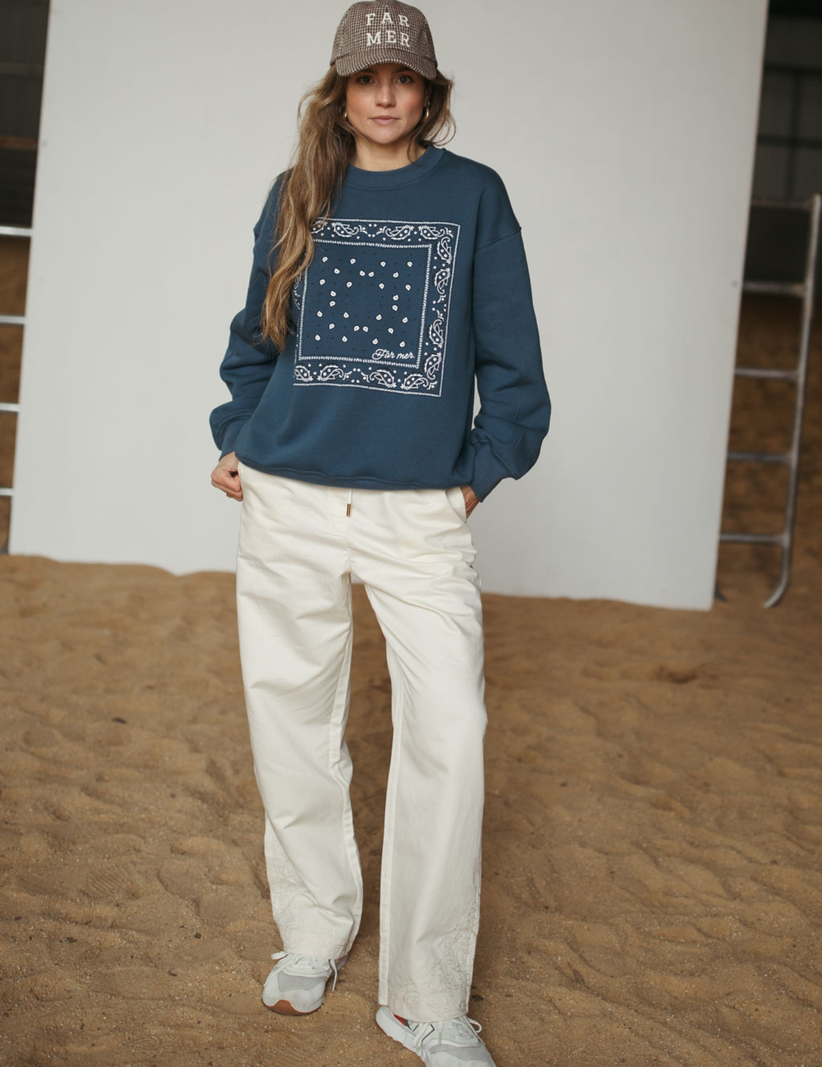paisley-fleece-pullover-farmer-by-whitney-1_1200x_562cd612-7a6d-472e-9a44-1573f71d4ed8.png