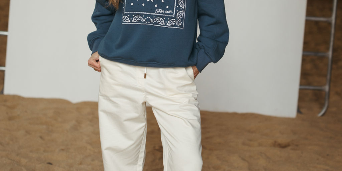 paisley-fleece-pullover-farmer-by-whitney-1_1200x_562cd612-7a6d-472e-9a44-1573f71d4ed8.png
