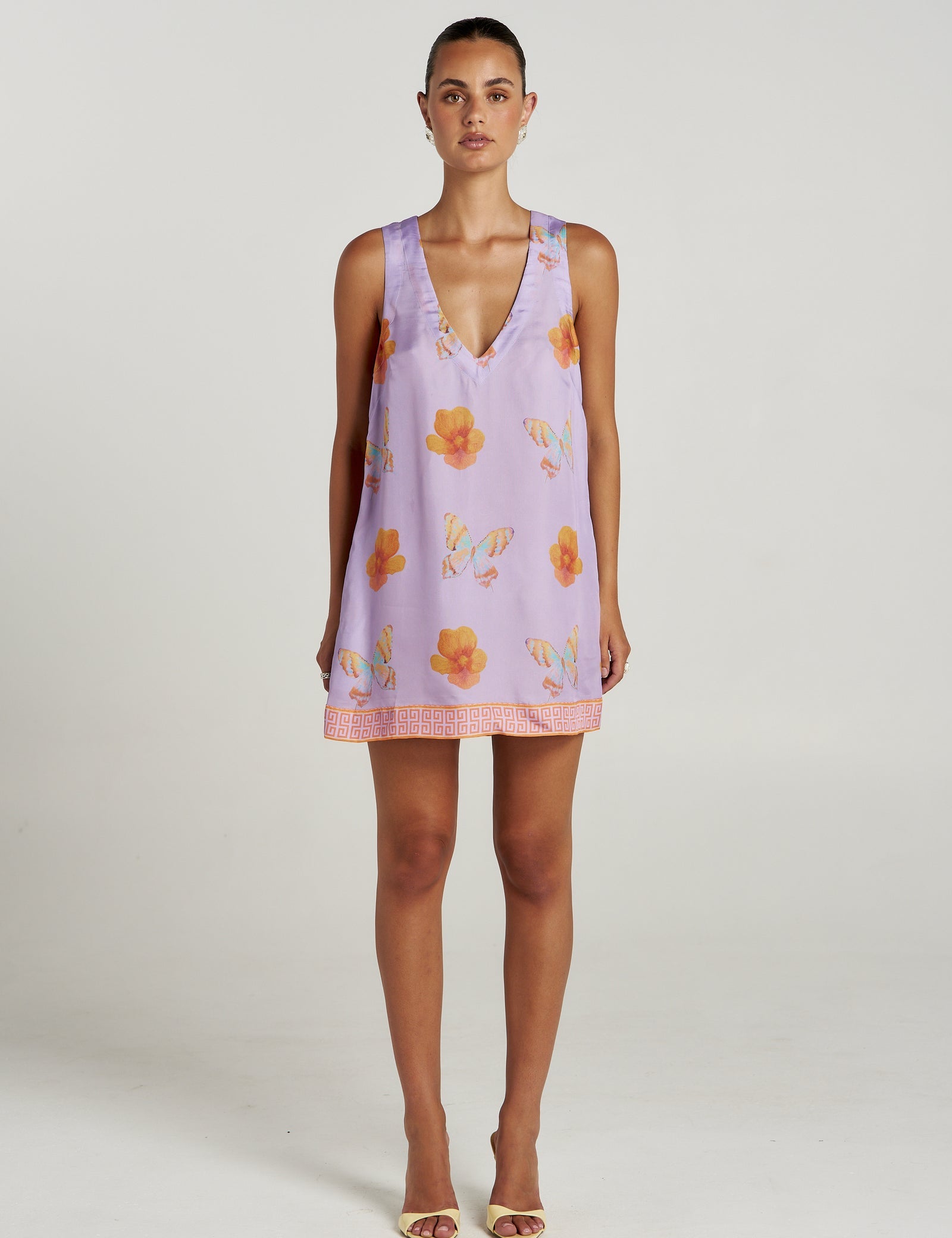reverie_vneckshiftdress_002.jpg